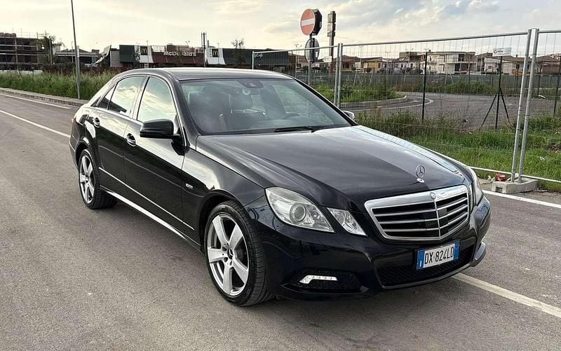 Usata Mercedes E350 231 CV (169 kW) 2009 Nero Berlina