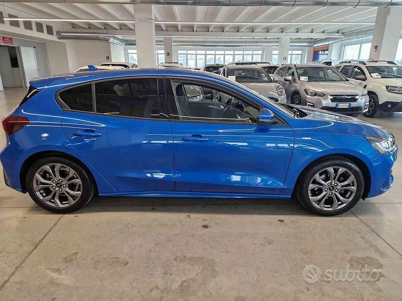Usata Ford Focus ST 125 CV (91 kW) 2023 Blu Berlina