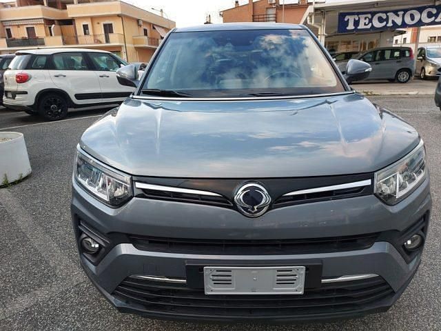 Usata SsangYong Tivoli 136 CV (100 kW) 2021 Grigio SUV
