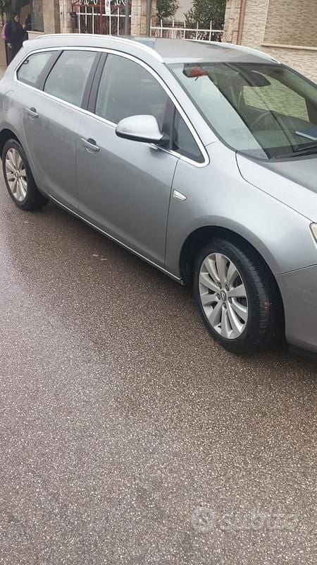 Usata Opel Astra Elegance 120 CV (88 kW) 2014 Grigio Station wagon