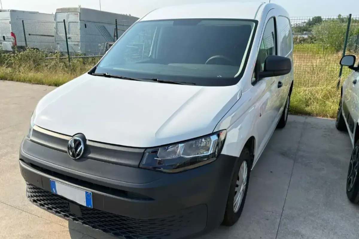 Usata VW Caddy Business 75 CV (55 kW) 2021 Bianco Monovolume