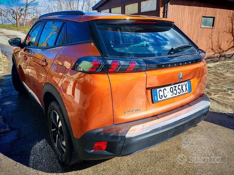Usata Peugeot 2008 100 CV (73 kW) 2020 SUV