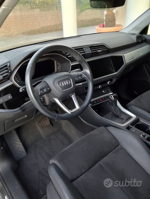 Grigio Usata 2021 Audi Q3 Business SUV | 30.000 € (Ottimo prezzo) - Immagine 1/4