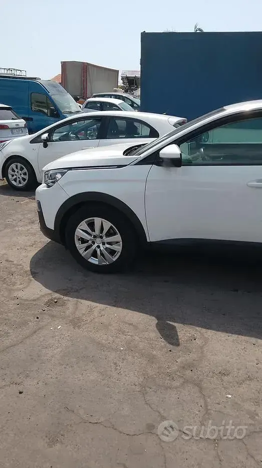 Usata Peugeot 3008 131 CV (96 kW) 2019 Bianco SUV