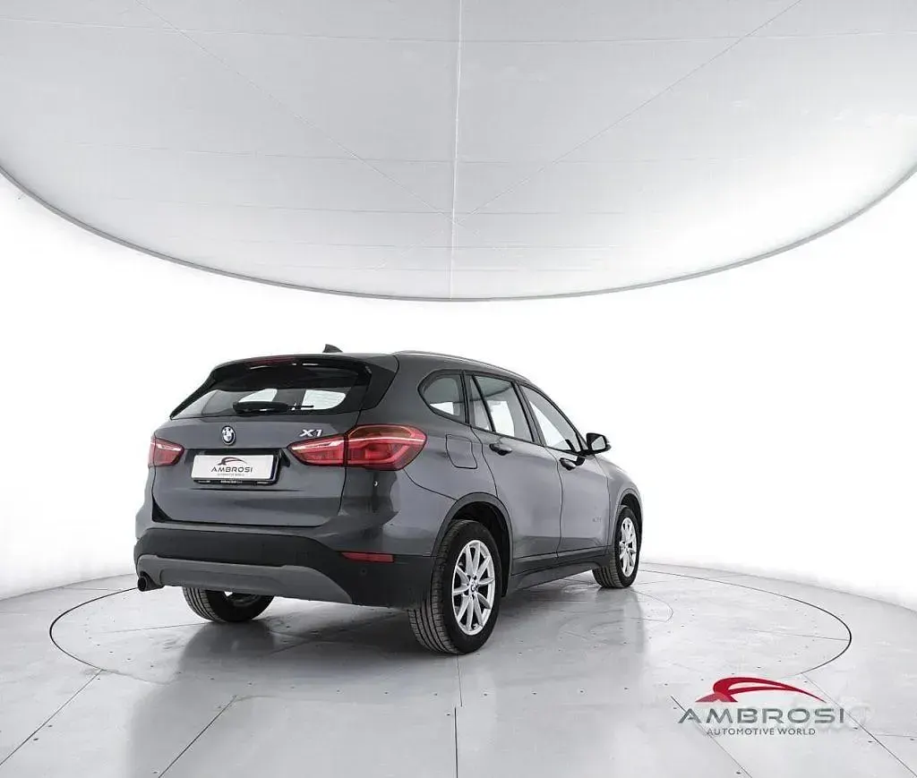 Usata BMW X1 116 CV (85 kW) 2017 Grigio SUV