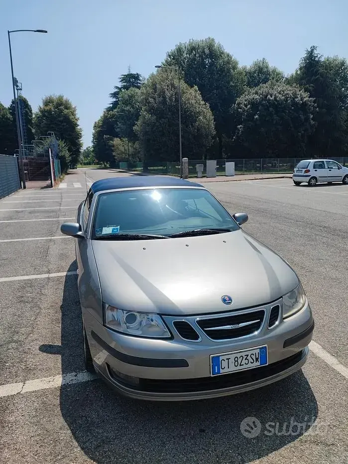 Usata Saab 9-3 175 CV (128 kW) 2004 Grigio Cabrio