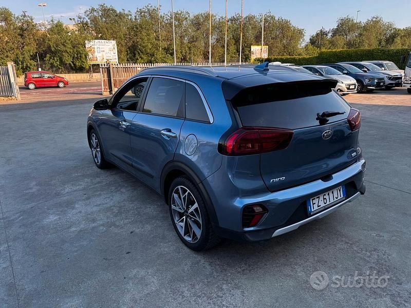 Usata Kia Niro Style 105 CV (77 kW) 2020 Blu SUV