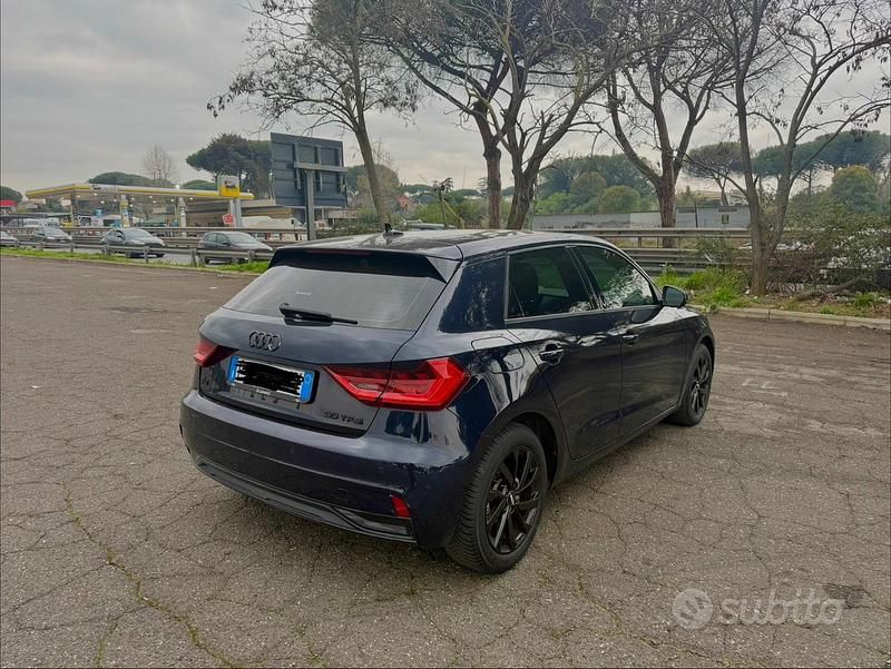 Usata Audi A1 Sportback Ambiente 116 CV (85 kW) 2019 Blu/azzurro Utilitaria