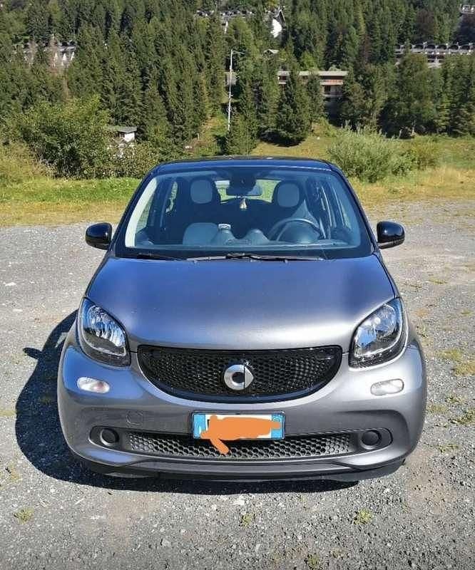 Usata Smart ForFour Passion 71 CV (52 kW) 2016 Grigio Utilitaria