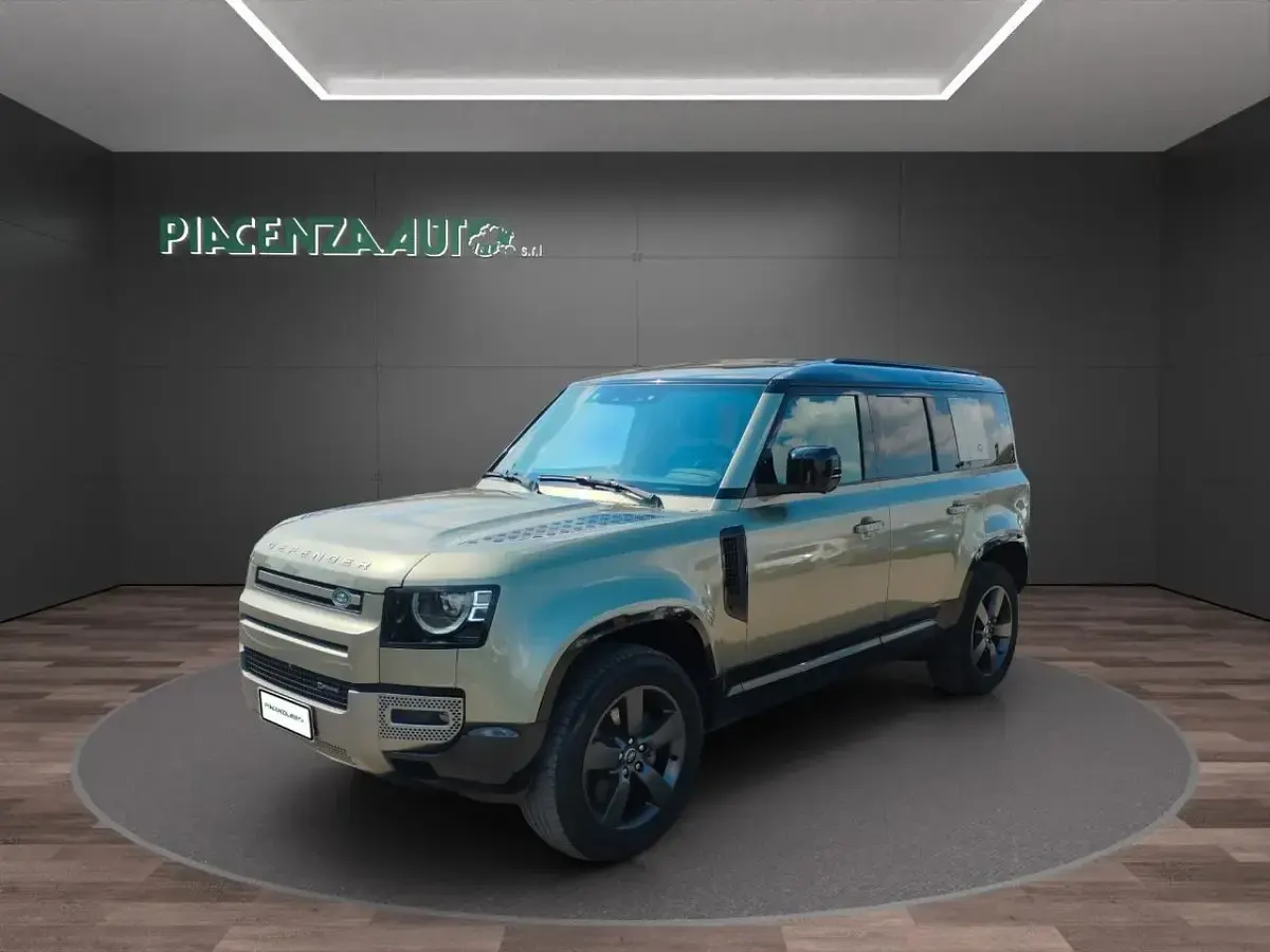 Usata Land Rover Defender Dynamic 200 CV (147 kW) 2022 Nero SUV