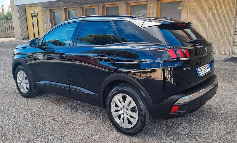 Usata Peugeot 3008 131 CV (96 kW) 2018 Nero Berlina