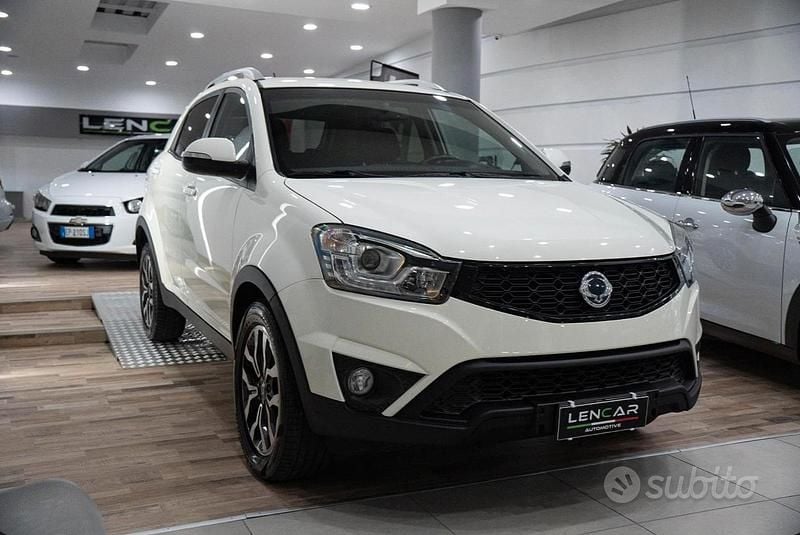 Usata SsangYong Korando Limited 178 CV (130 kW) 2017 Bianco SUV