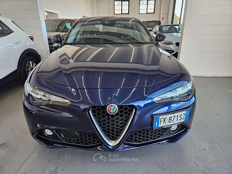 Usata Alfa Romeo Giulia Super 150 CV (110 kW) 2017 Blu Berlina