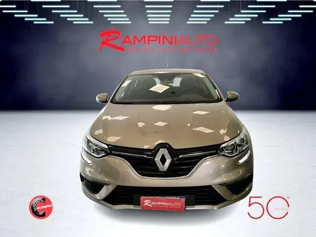 Usata Renault Mégane II 115 CV (84 kW) 2021 Beige Berlina
