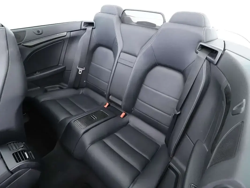 Usata Mercedes E200 Avantgarde 184 CV (135 kW) 2010 Bianco Cabrio