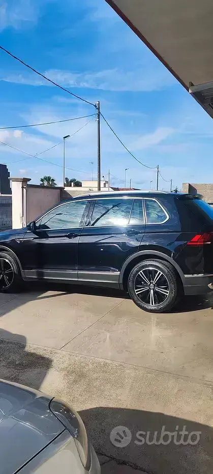 Usata VW Tiguan Life 122 CV (89 kW) 2021 Nero SUV