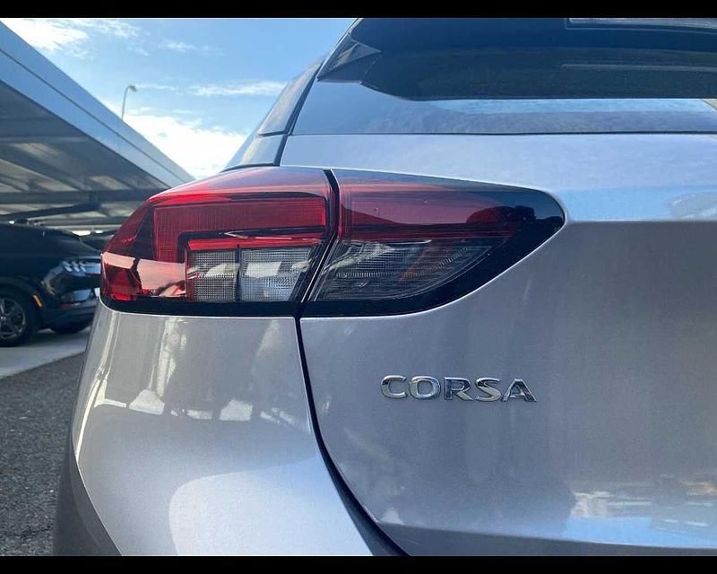 Usata Opel Corsa Elegance 101 CV (74 kW) 2021 Grigio Utilitaria