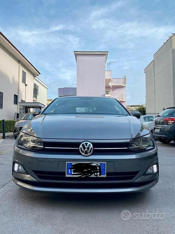 Usata VW Polo 90 CV (66 kW) 2019 Grigio Utilitaria