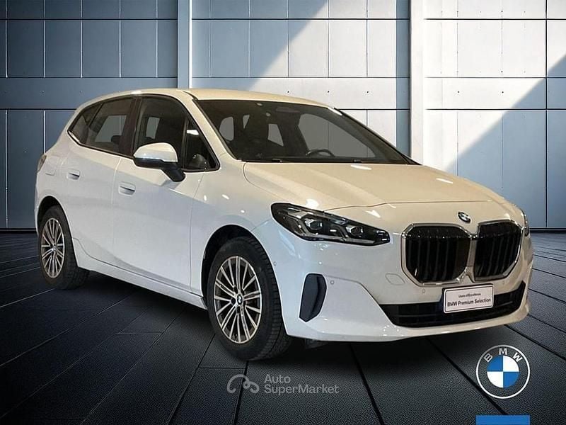 Usata BMW 218 Efficient Dynamics 136 CV (100 kW) 2022 Bianco Station wagon