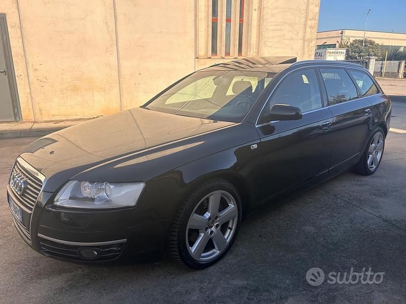 Nero Usata 2005 Audi A6 Tre volumi | 4500 € (Buon prezzo) - Immagine 1/4