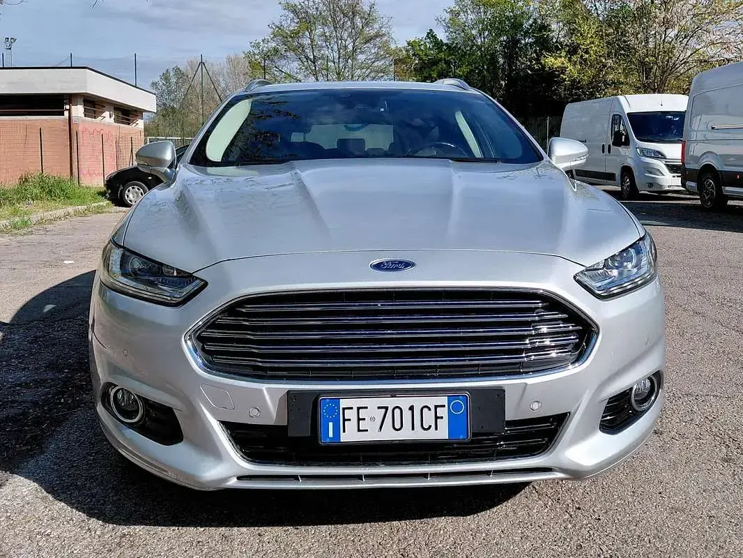 Usata Ford Mondeo 179 CV (131 kW) 2016 Argento Station wagon