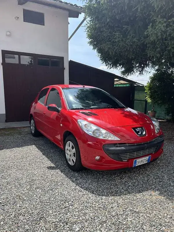 Usata Peugeot 206 60 CV (44 kW) 2011 Berlina