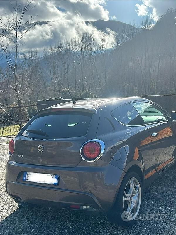 Usata Alfa Romeo MiTo 2011 Marrone Utilitaria