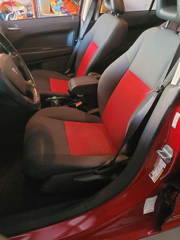 Usata Dodge Caliber SXT 140 CV (102 kW) 2008 Utilitaria