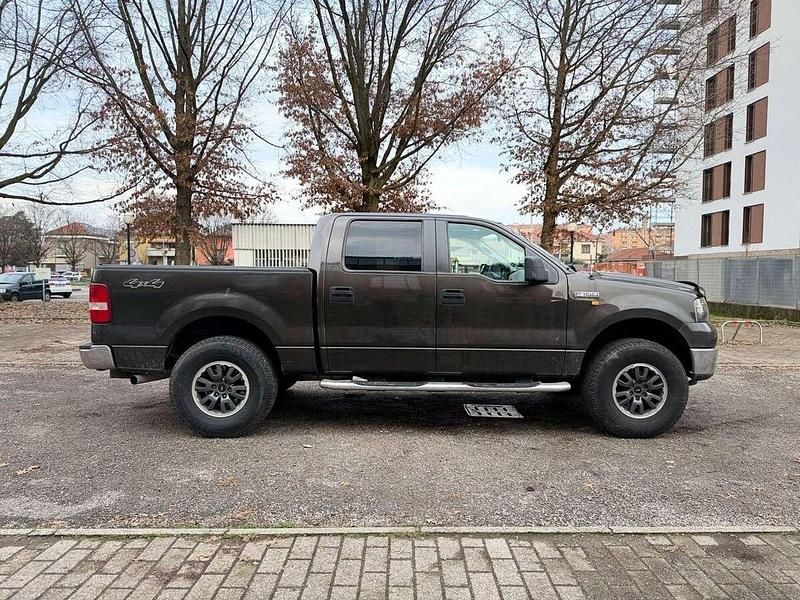 Usata Ford F-150 XLT 305 CV (224 kW) 2006 Nero Pick-up