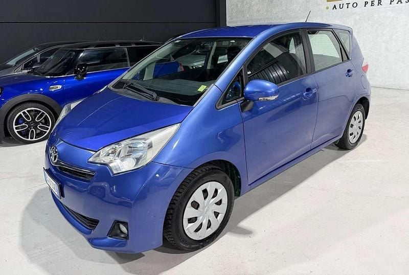 Usata Toyota Verso-S 99 CV (72 kW) 2011 Other Monovolume