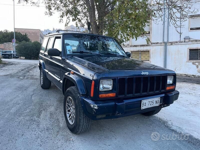 Usata Jeep Cherokee 116 CV (85 kW) 1999 Blu/azzurro SUV