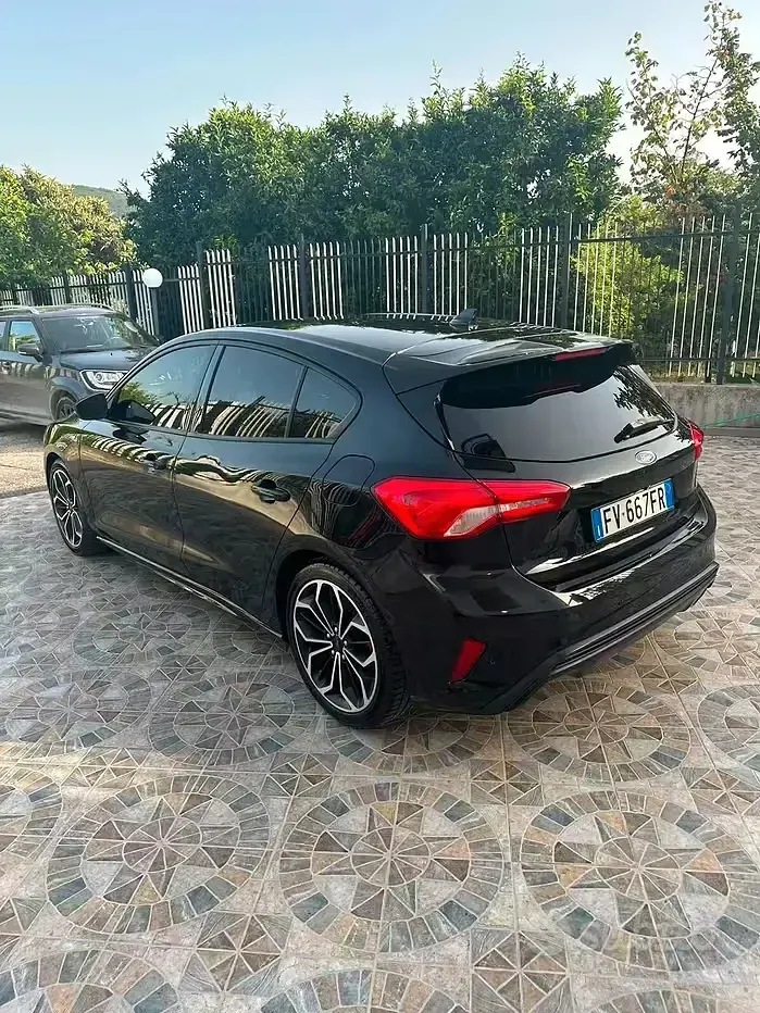 Usata Ford Focus ST-Line 150 CV (110 kW) 2019 Nero Berlina
