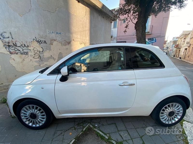 Usata Fiat 500 Lounge 69 CV (50 kW) 2013 Bianco Utilitaria