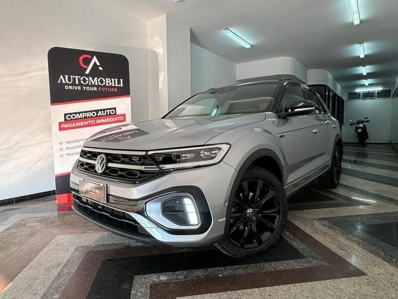 Grigio Usata 2022 VW T-Roc R-line SUV | 24.999 € (Buon prezzo) - Immagine 1/4