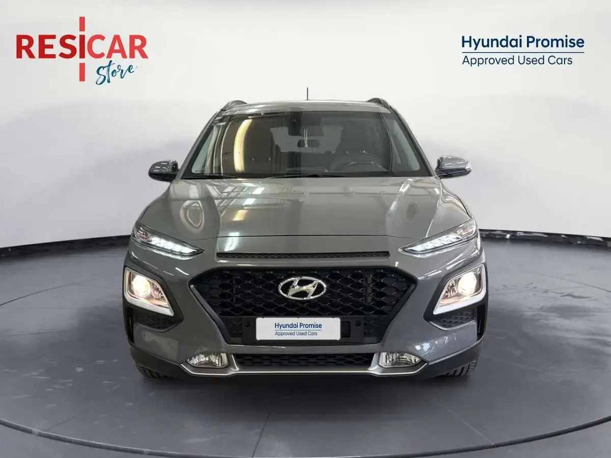 Usata Hyundai Kona Comfort 120 CV (88 kW) 2021 Grigio metallizzato SUV