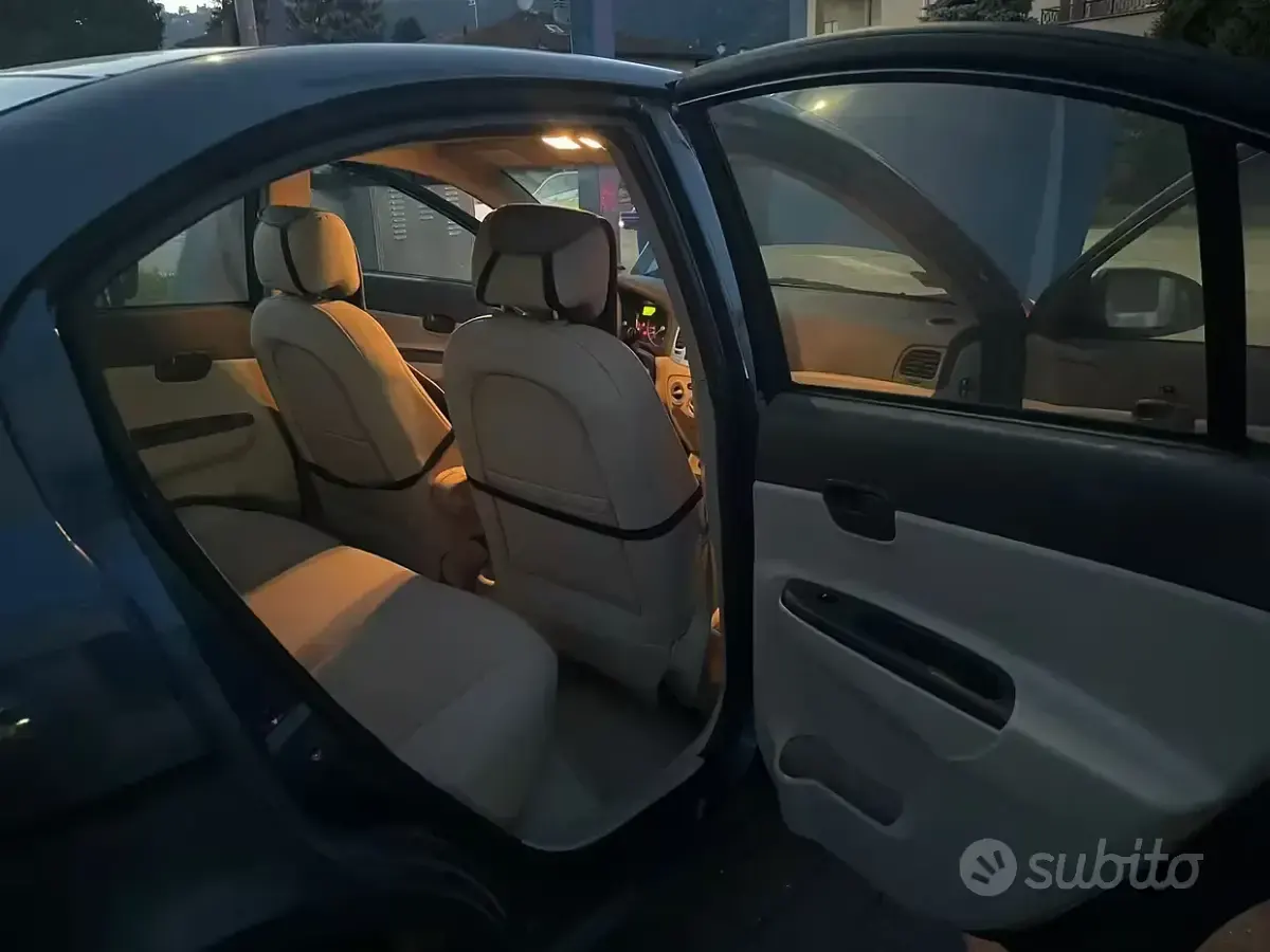 Usata Hyundai Accent 97 CV (71 kW) 2007 Bluazzurro Berlina