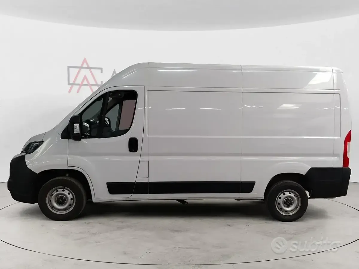 Usata Opel Movano S 140 CV (102 kW) 2024 Bianco Furgone