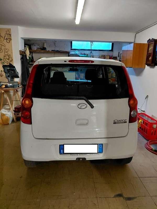 Usata Daihatsu Cuore SHO 69 CV (50 kW) 2009 Bianco Utilitaria