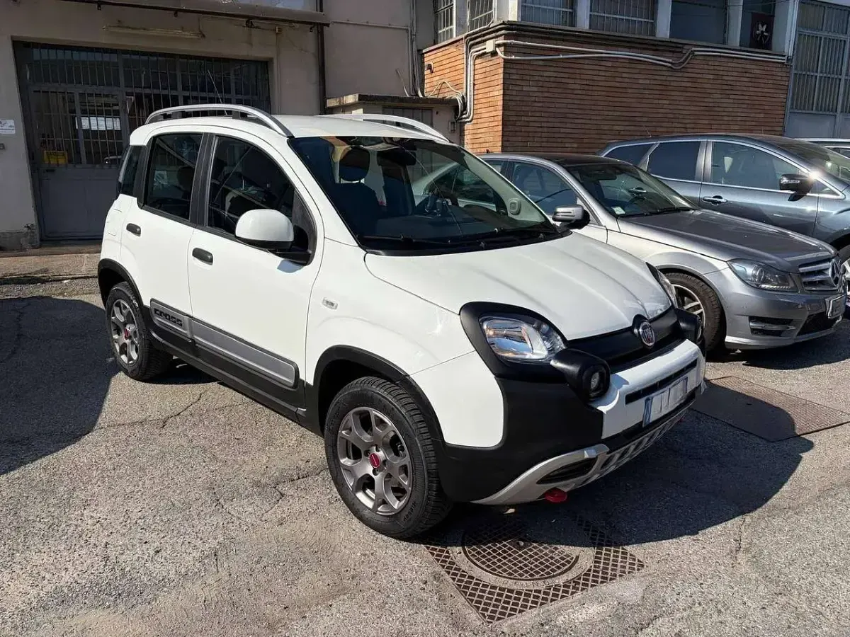 Usata Fiat Panda Cross Cross 95 CV (69 kW) 2017 Bianco gelato Utilitaria