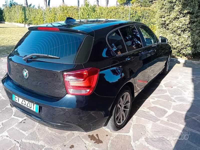 Usata BMW 116 116 CV (85 kW) 2014 Nero Utilitaria