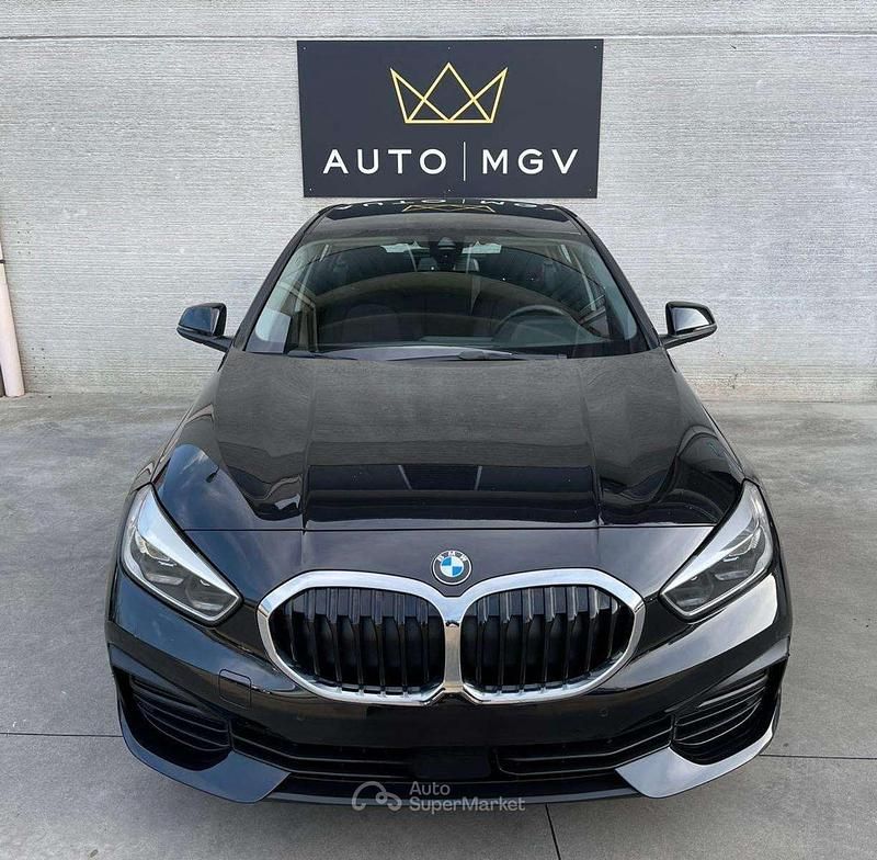 Usata BMW 118 Advantage 150 CV (110 kW) 2021 Nero Utilitaria