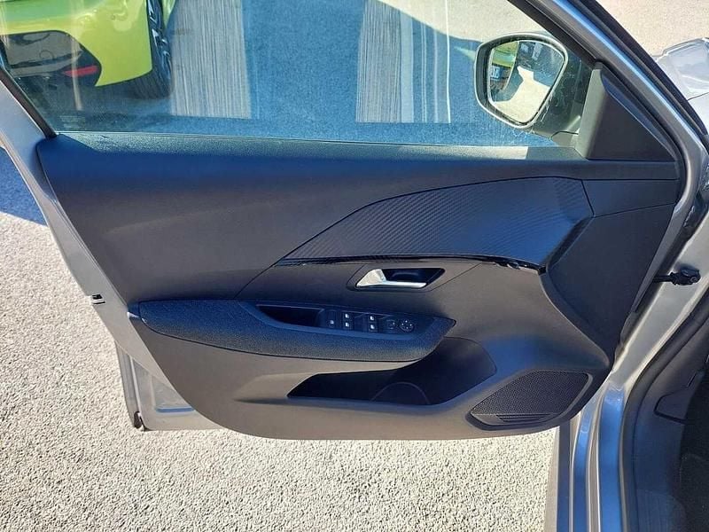 Usata Peugeot 208 Style 75 CV (55 kW) 2025 Giallo Utilitaria