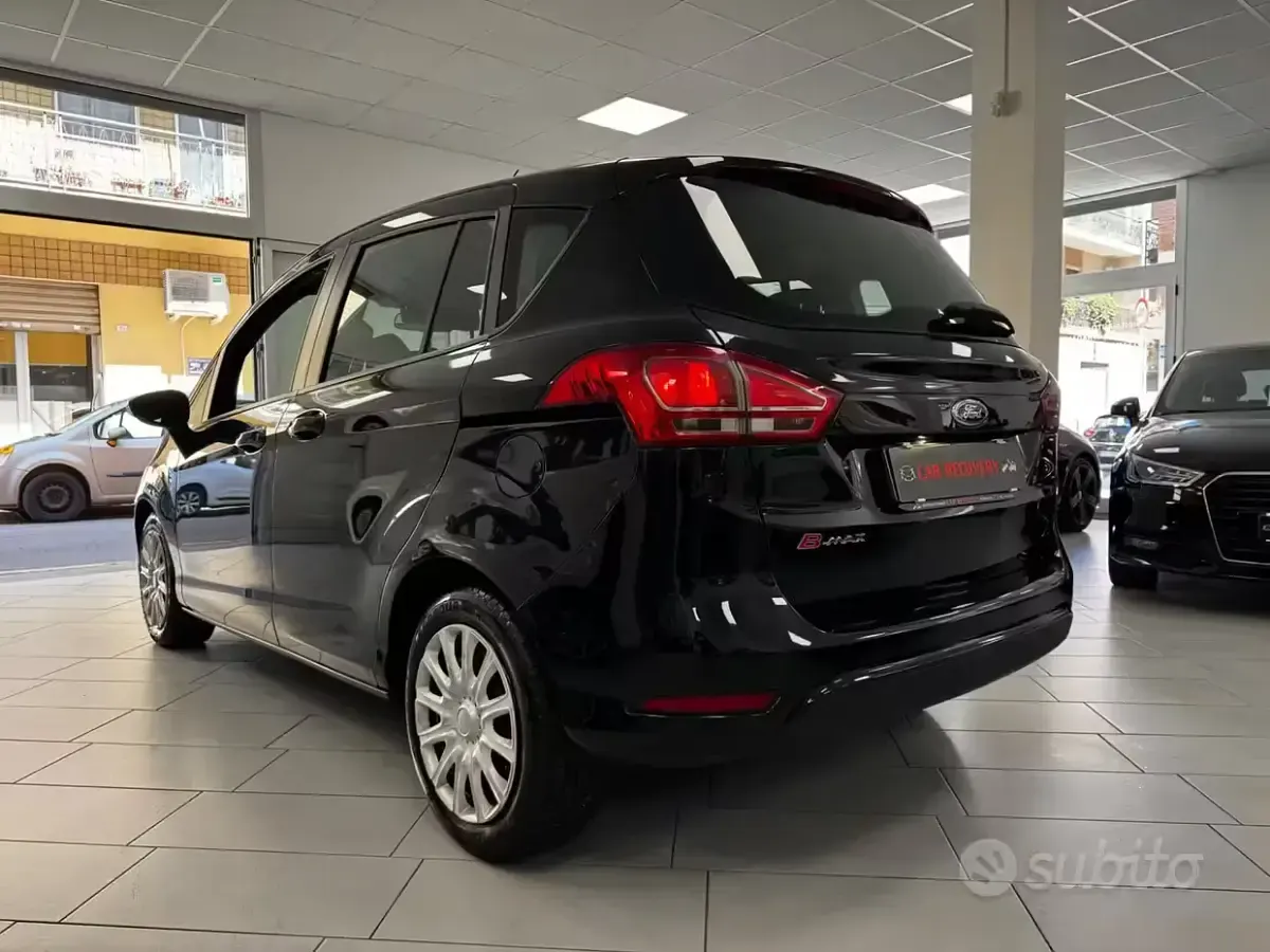 Usata Ford B-MAX Business Edition 75 CV (55 kW) 2014 Nero Monovolume