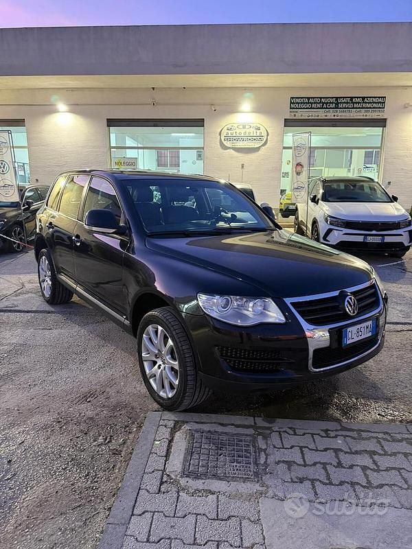 Nero Usata 2009 VW Touareg Executive SUV | 5700 € (Super prezzo) - Immagine 1/4