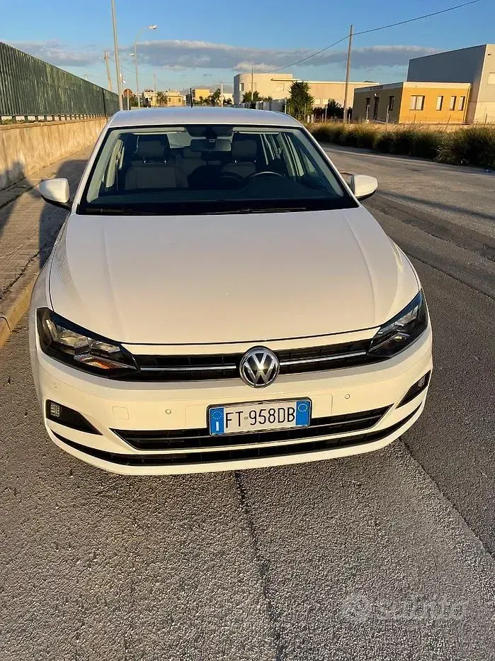 Usata VW Polo 80 CV (58 kW) 2019 Bianco Utilitaria