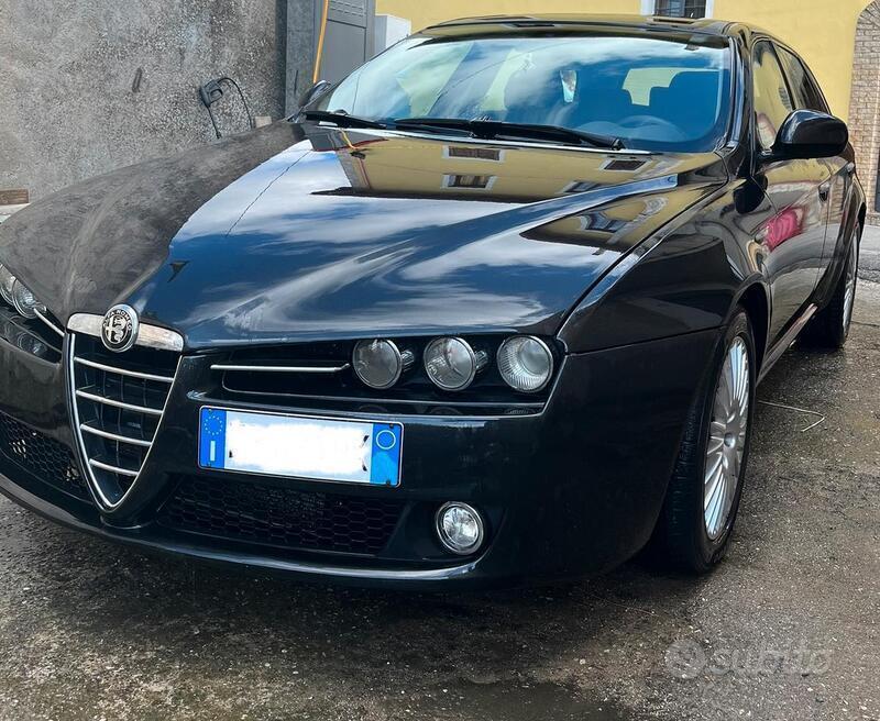 Usato 2007 Alfa Romeo 159 1.9 Diesel 150 CV (3.800 €)