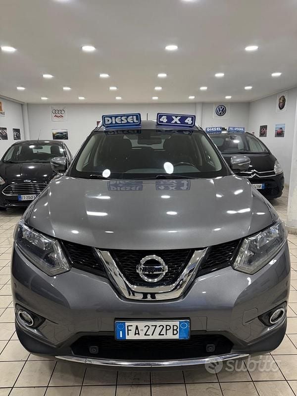 Usata Nissan X-Trail Tekna 131 CV (96 kW) 2015 Grigio SUV