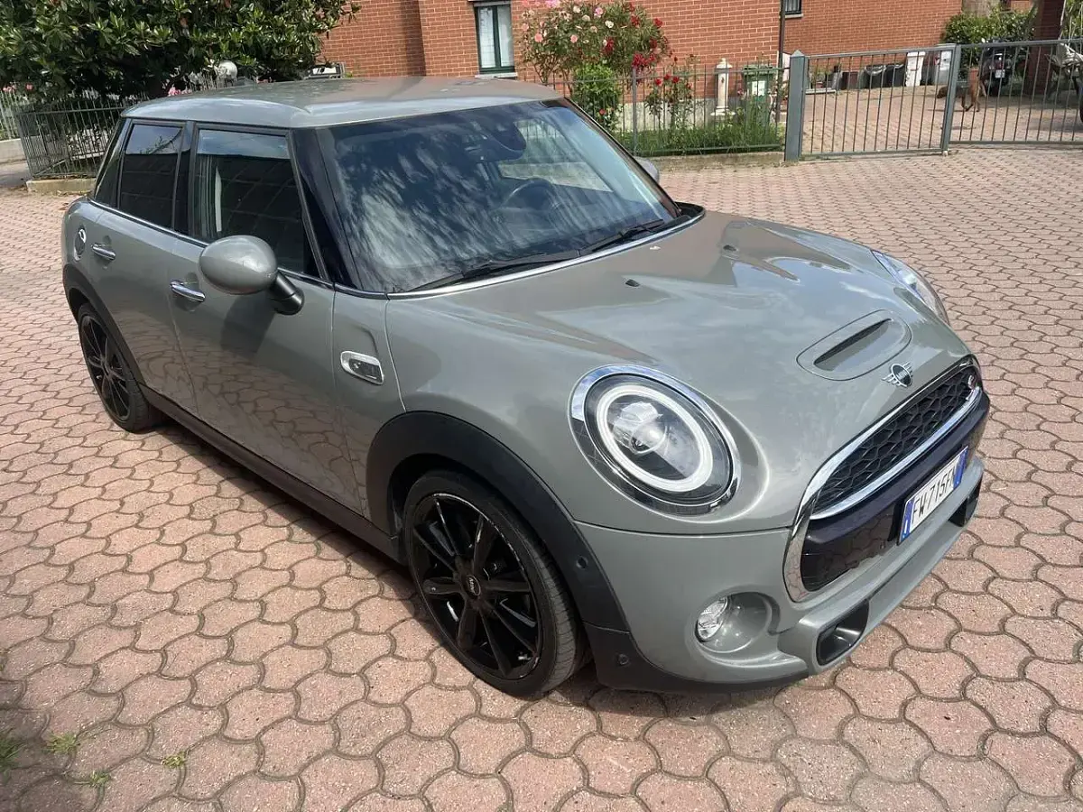 Usata Mini Cooper SD Hype 170 CV (125 kW) 2019 Grigio Utilitaria