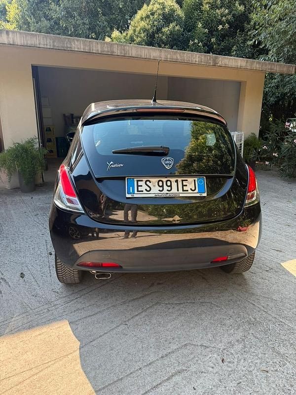 Usata Lancia Ypsilon 2012 Utilitaria