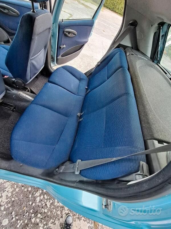 Usata Fiat Punto 60 CV (44 kW) 2001 Utilitaria